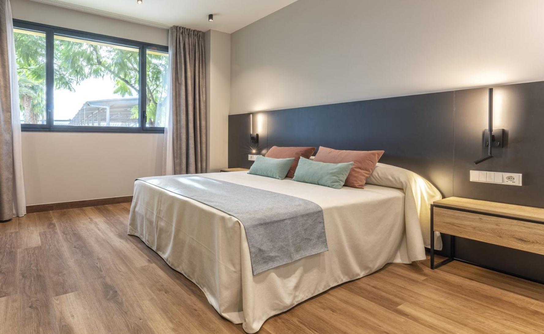 Universa Hoteles San Vicente Raspeig Екстер'єр фото