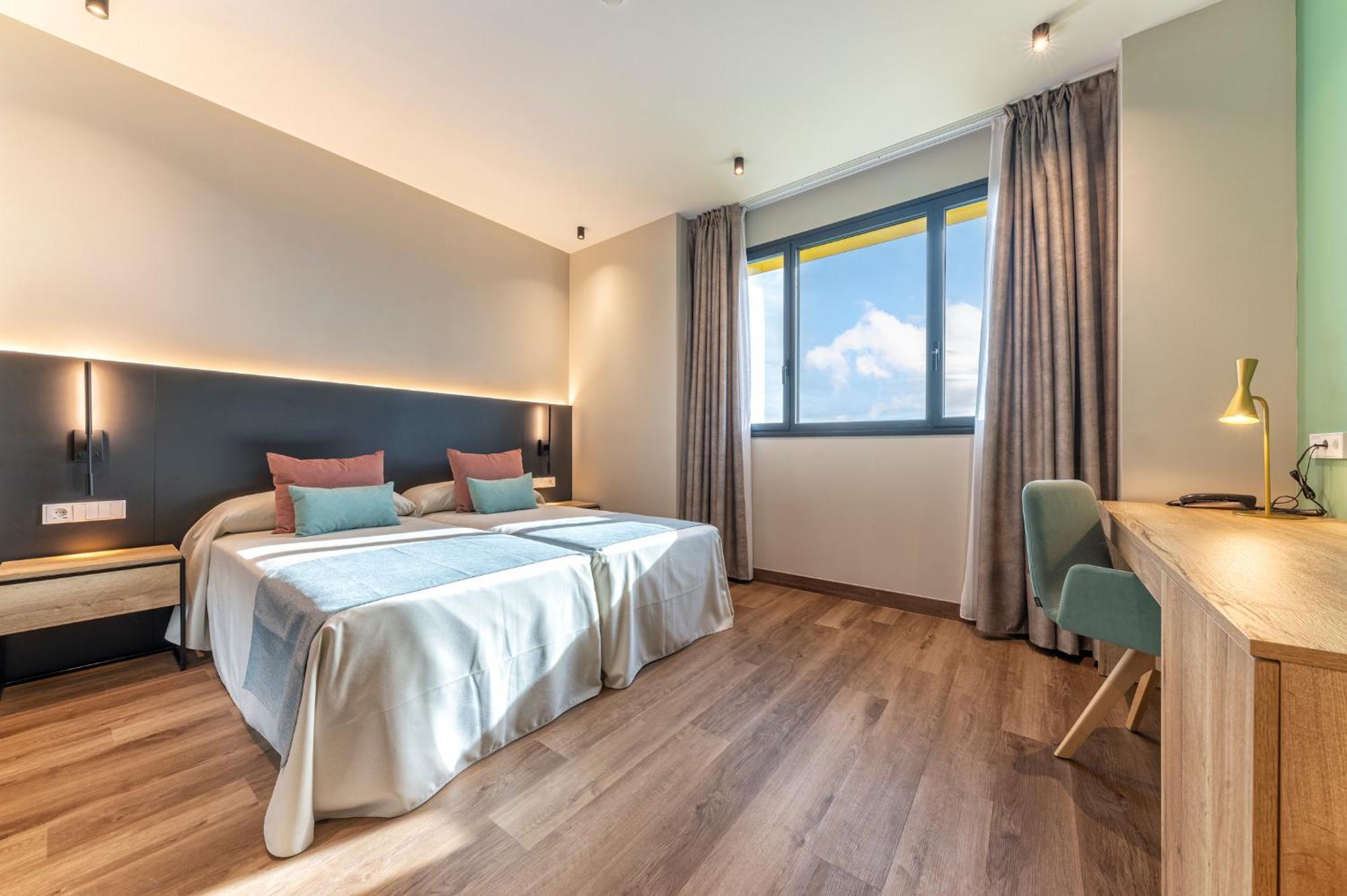 Universa Hoteles San Vicente Raspeig Екстер'єр фото
