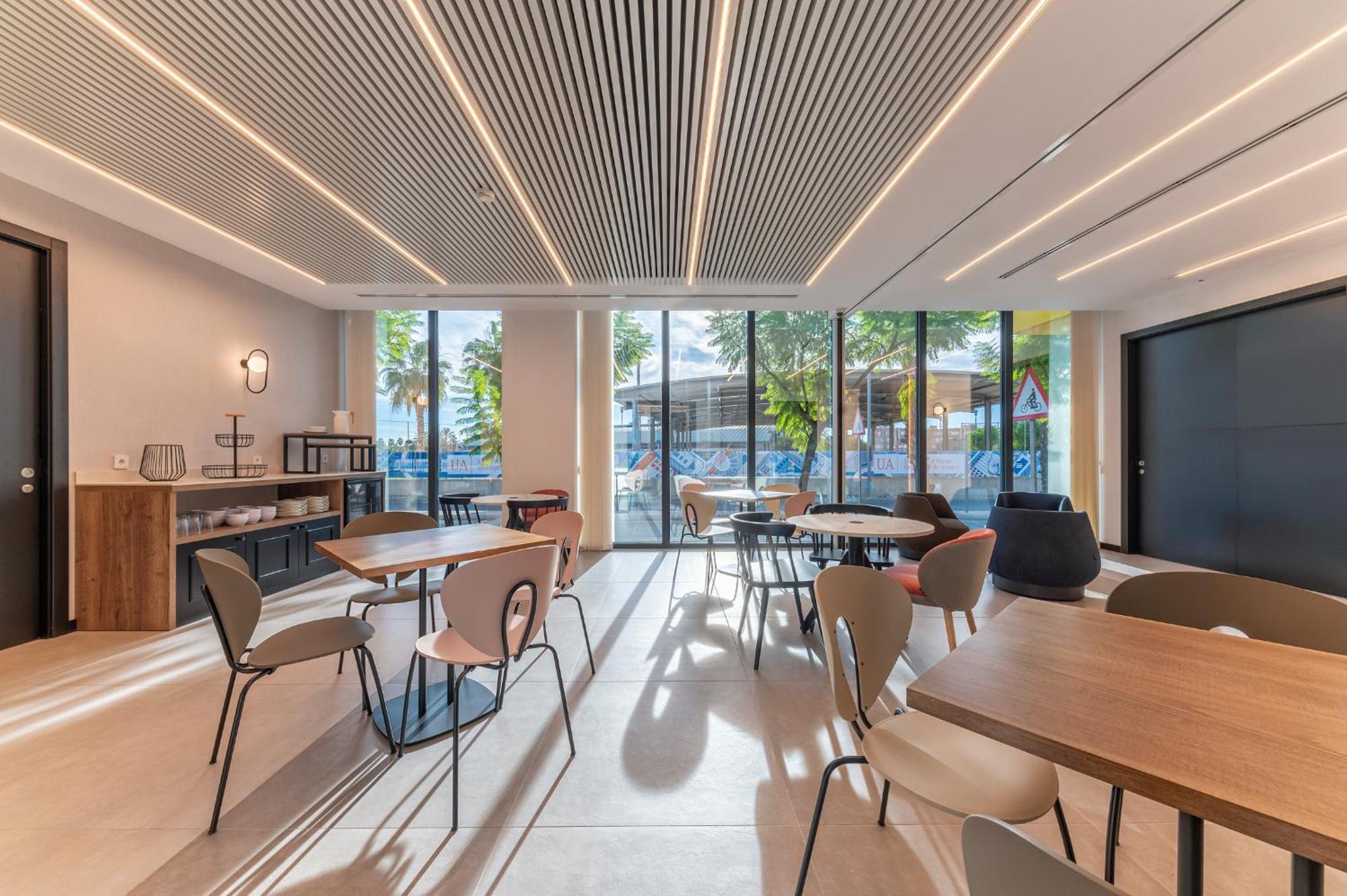 Universa Hoteles San Vicente Raspeig Екстер'єр фото